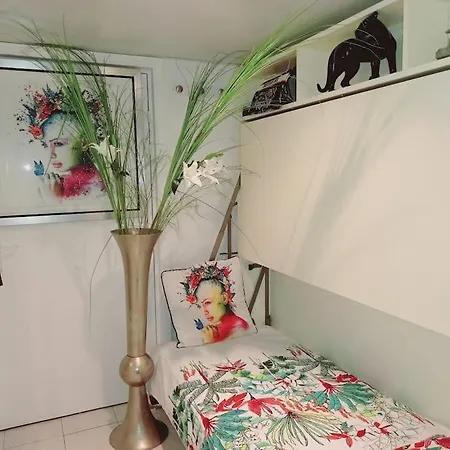 Apartment Port Azur 4 P - Pool Golfe Juan 5 Min Cannes