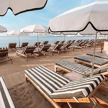 Port Azur 4 P - Pool Golfe Juan 5 Min Cannes Apartment *